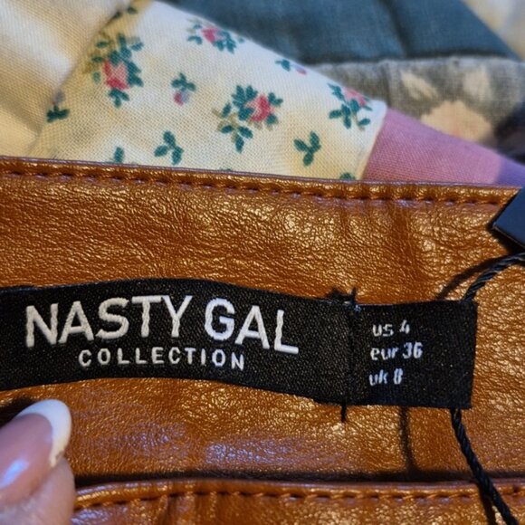 NASTY GAL Seans Like Heaven Faux Leather Joggers Sz.4 NWT - Picture 7 of 8